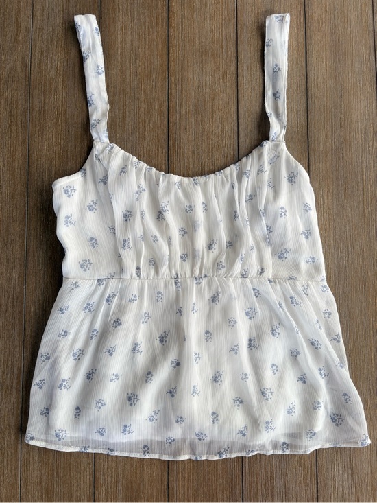 Abercrombie & Fitch Tops - 🌸Abercrombie & Fitch White Camisole with Light Blue Floral Print🌸